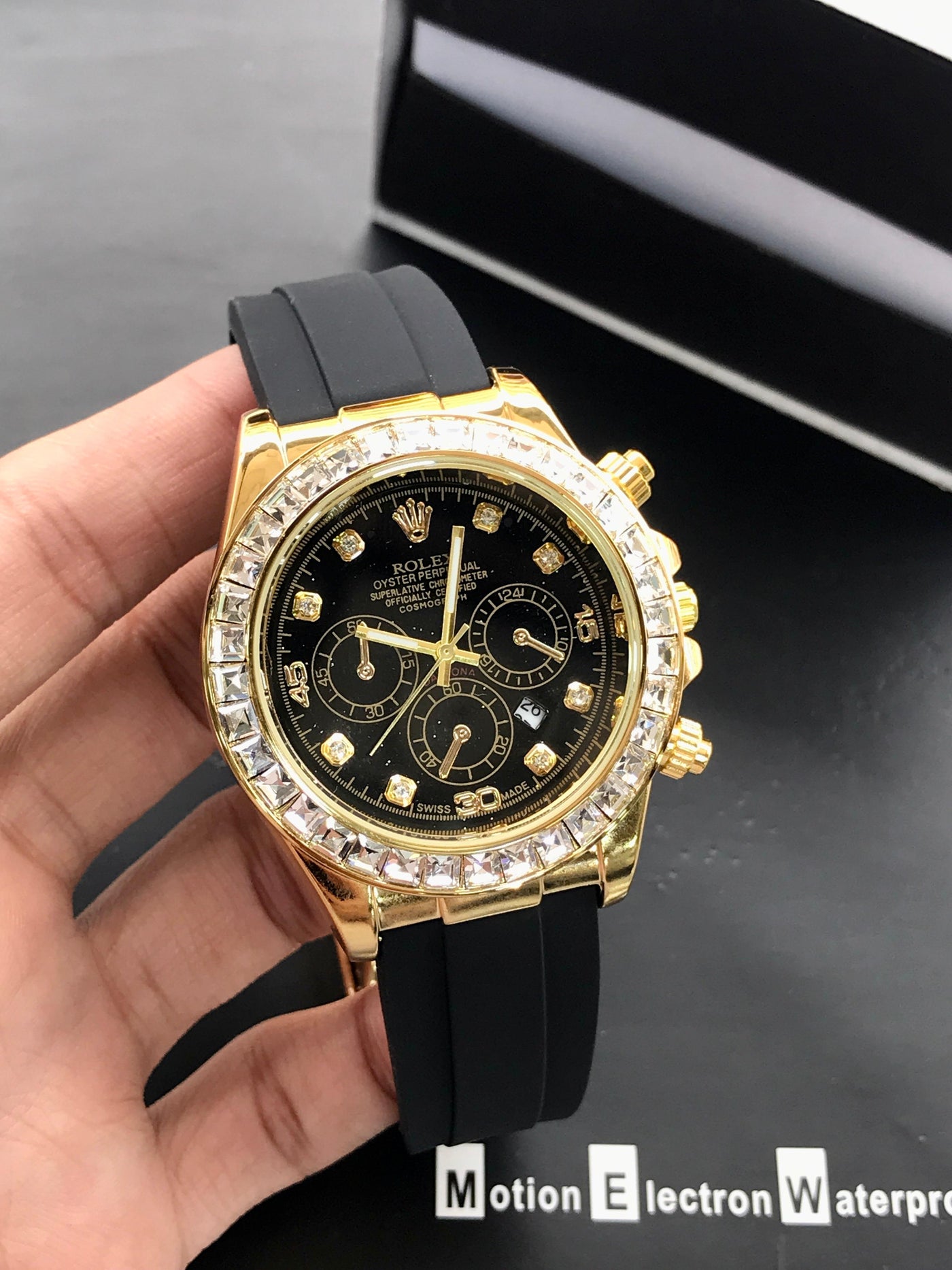 Rolex Daytona-Diamond Bazel